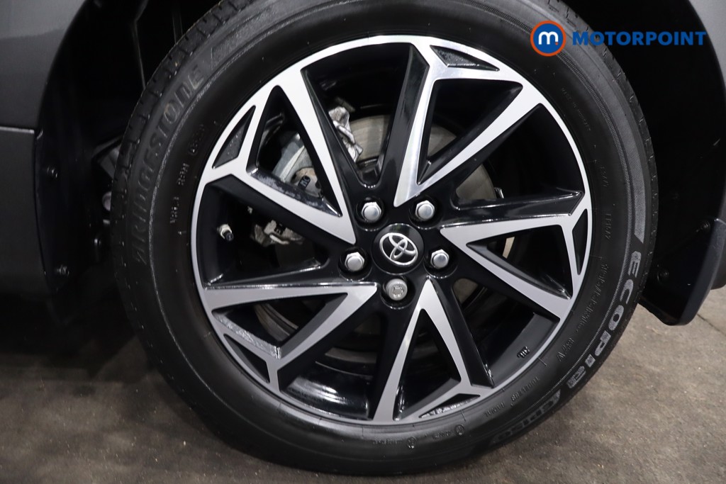 Toyota Yaris Design Automatic Petrol-Electric Hybrid Hatchback - Stock Number (1603341) - 12th supplementary image