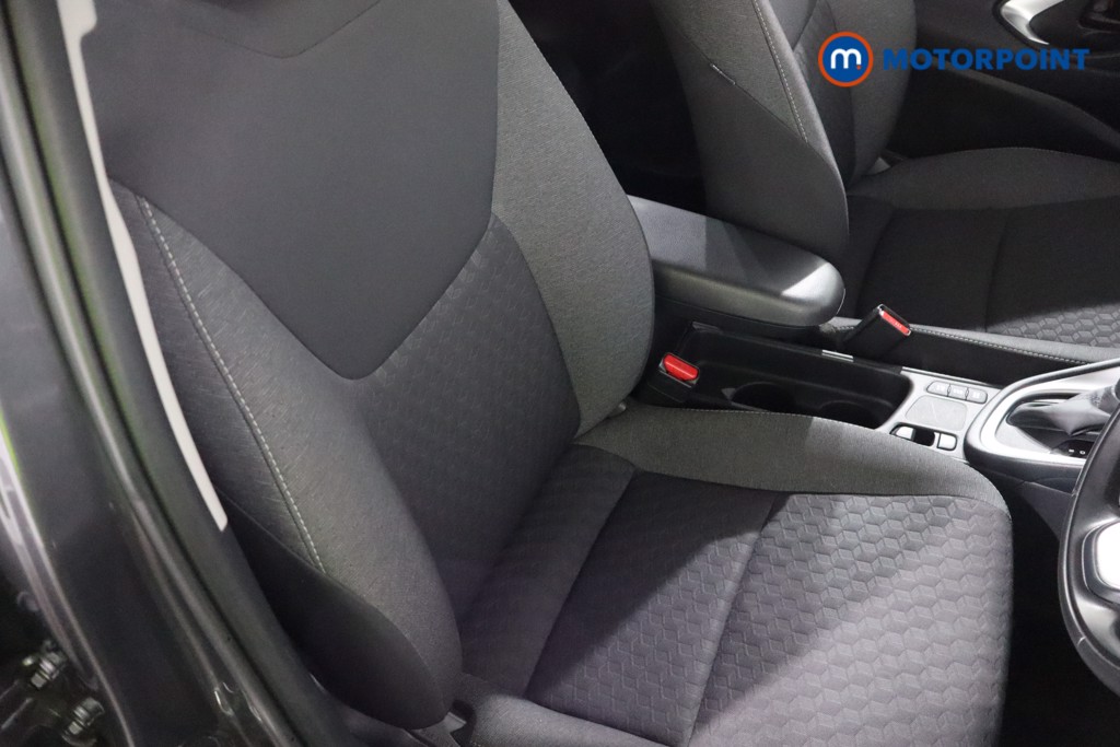 Toyota Yaris Design Automatic Petrol-Electric Hybrid Hatchback - Stock Number (1603341) - 24th supplementary image