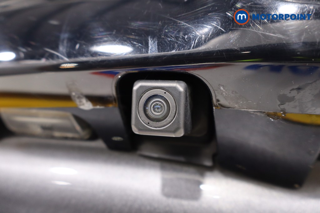 Toyota Yaris Design Automatic Petrol-Electric Hybrid Hatchback - Stock Number (1603341) - 29th supplementary image