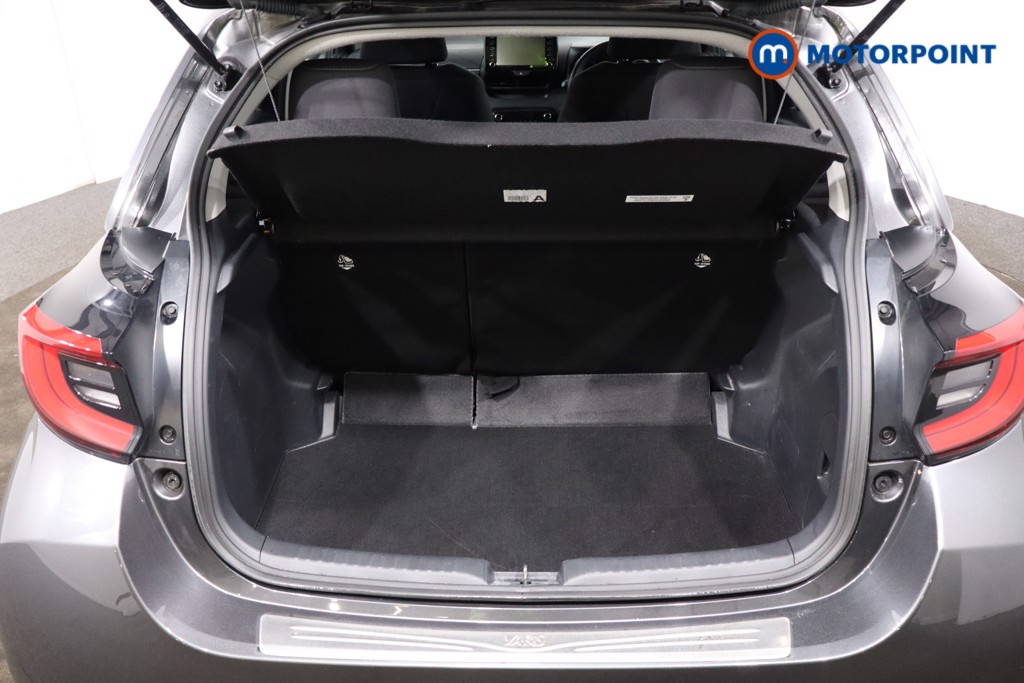 Toyota Yaris Design Automatic Petrol-Electric Hybrid Hatchback - Stock Number (1603341) - 30th supplementary image