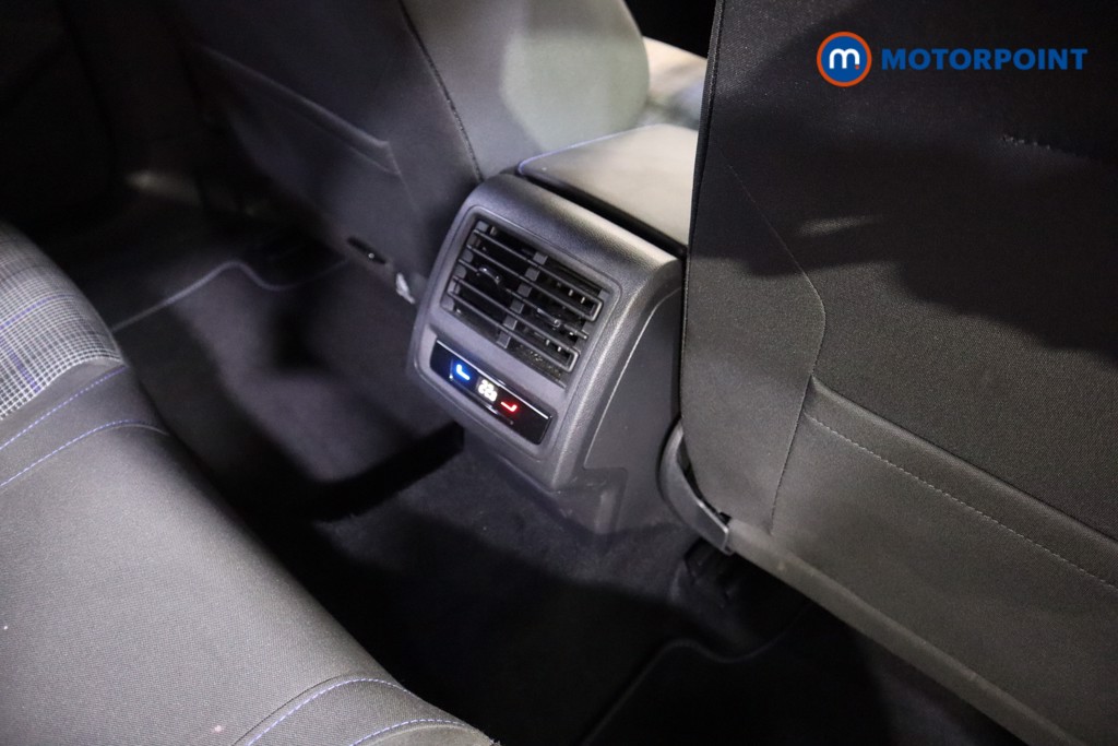 Volkswagen Golf GTE Automatic Petrol Plug-In Hybrid Hatchback - Stock Number (1603371) - 18th supplementary image