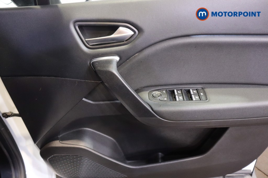 Renault Captur Techno Automatic Petrol-Electric Hybrid SUV - Stock Number (1603380) - 9th supplementary image