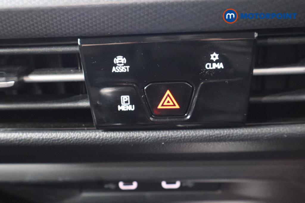 Volkswagen Golf Active Manual Petrol Hatchback - Stock Number (1603444) - 9th supplementary image