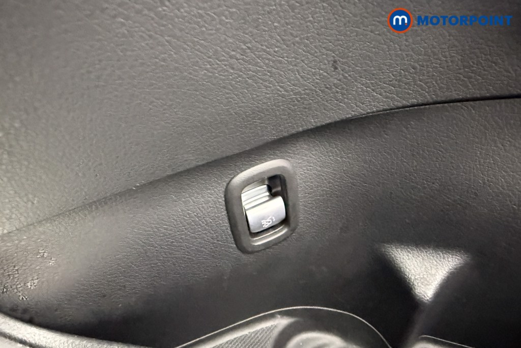 Mercedes-Benz C Class Amg Line Automatic Petrol Estate - Stock Number (1603545) - 14th supplementary image