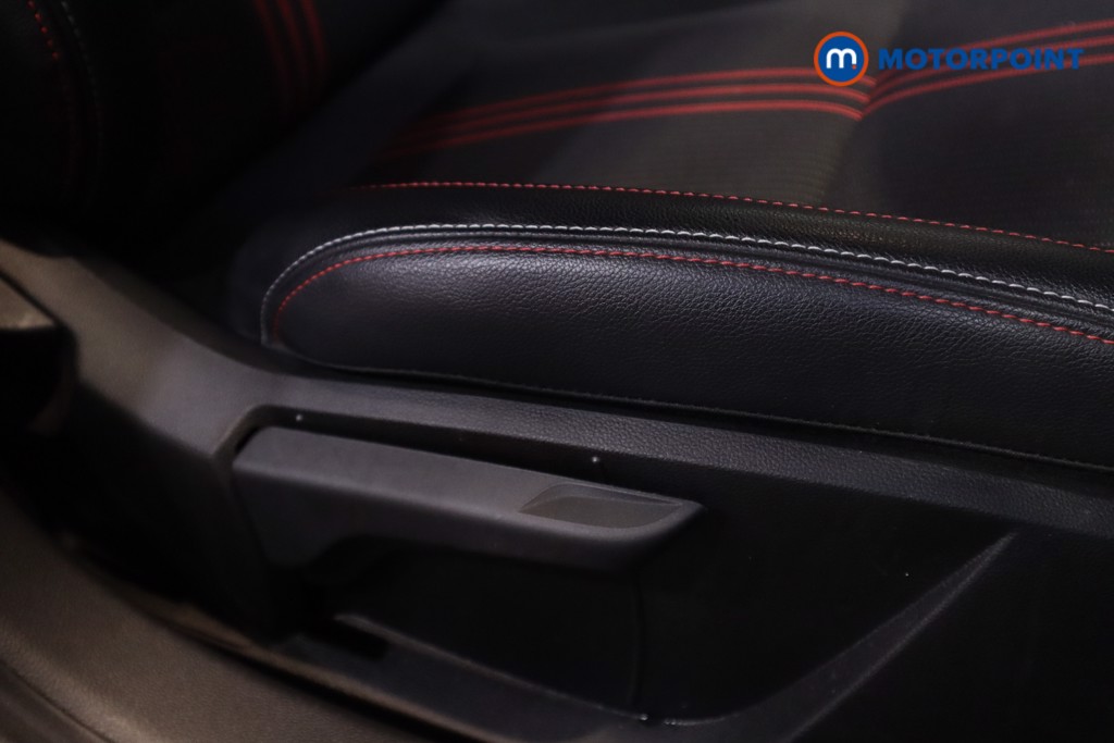 Renault Clio Rs Line Automatic Petrol-Electric Hybrid Hatchback - Stock Number (1603597) - 6th supplementary image