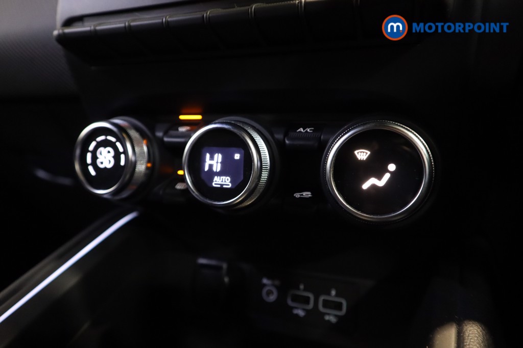 Renault Clio Rs Line Automatic Petrol-Electric Hybrid Hatchback - Stock Number (1603597) - 19th supplementary image