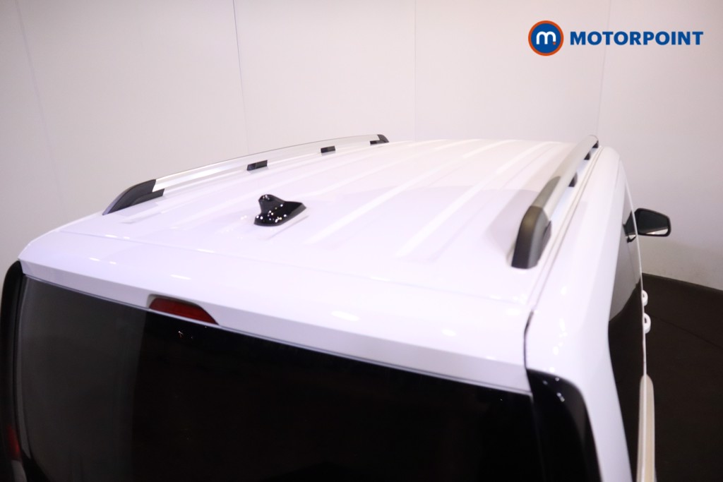 Ford Tourneo Connect Titanium Manual Petrol People Carrier - Stock Number (1603645) - 37th supplementary image