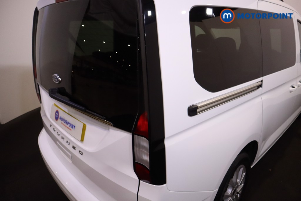 Ford Tourneo Connect Titanium Manual Petrol People Carrier - Stock Number (1603645) - 38th supplementary image