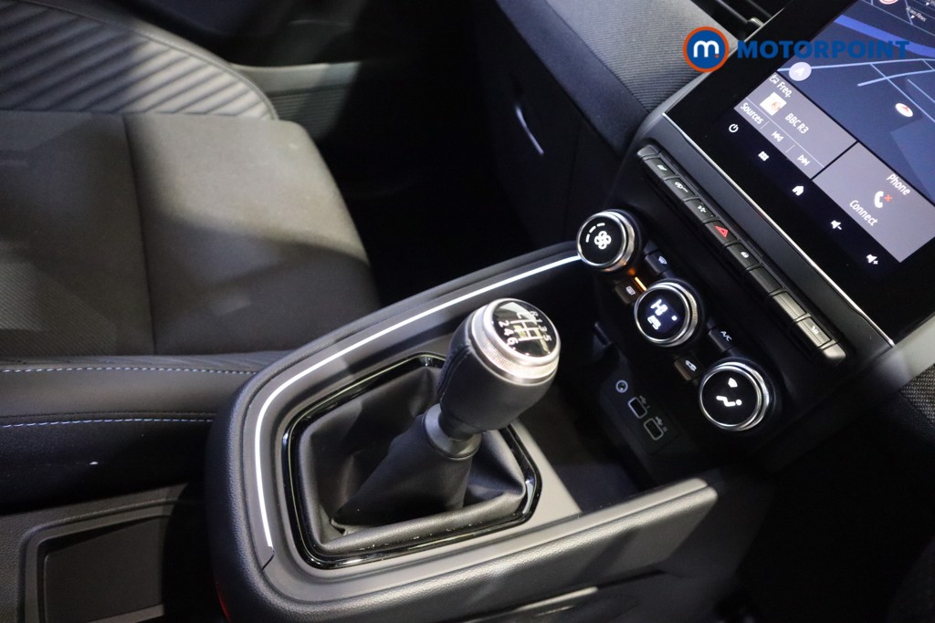 Renault Clio Esprit Alpine Manual Petrol Hatchback - Stock Number (1603663) - 7th supplementary image