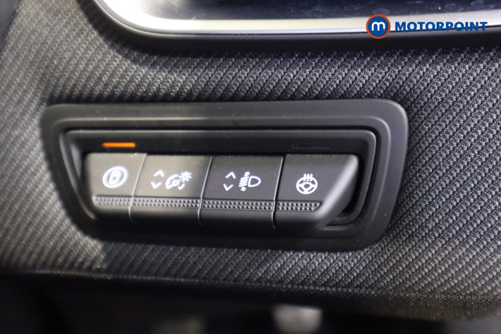 Renault Clio Esprit Alpine Manual Petrol Hatchback - Stock Number (1603663) - 12th supplementary image