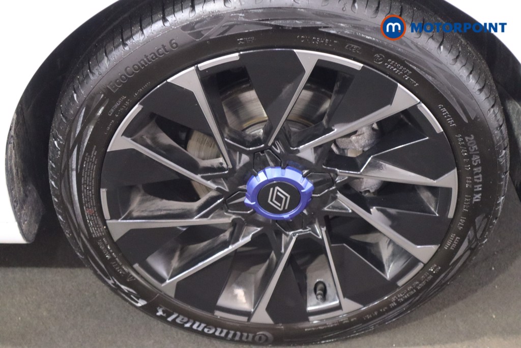 Renault Clio Esprit Alpine Manual Petrol Hatchback - Stock Number (1603663) - 24th supplementary image