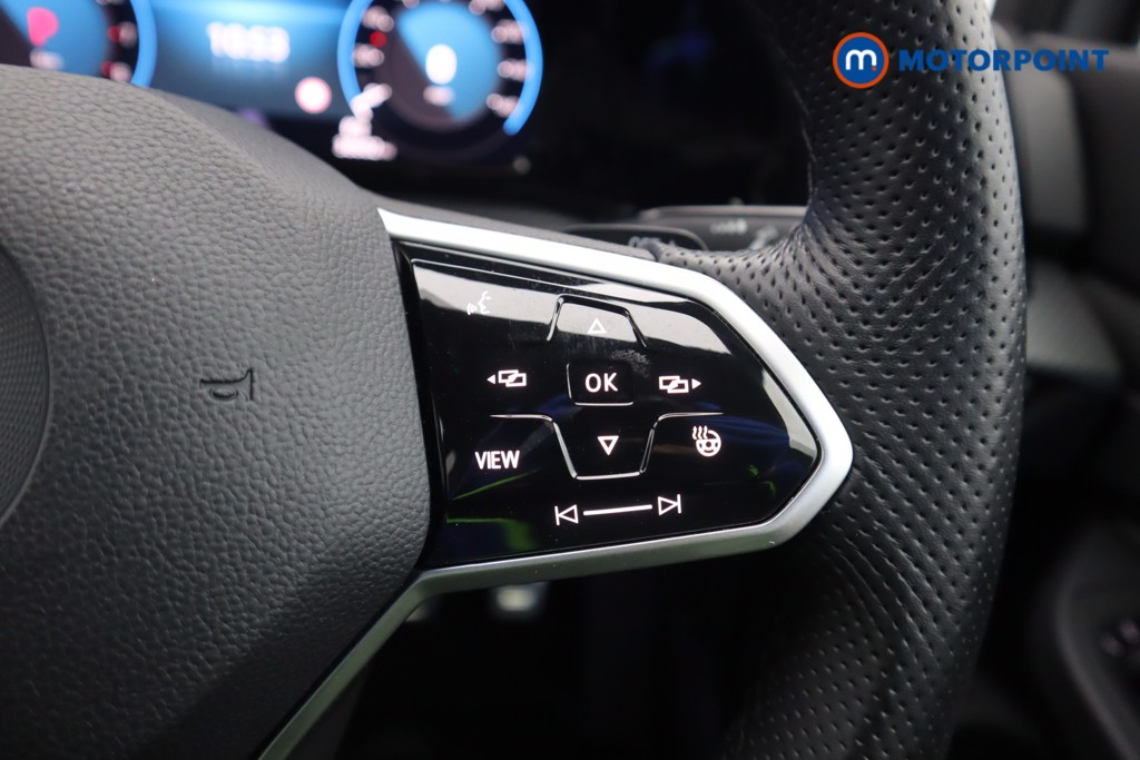 Volkswagen Golf R-Line Automatic Petrol Hatchback - Stock Number (1603707) - 5th supplementary image