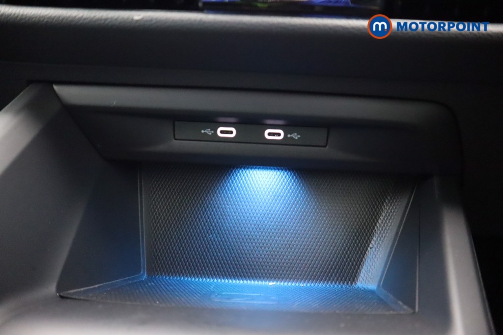 Volkswagen Golf R-Line Automatic Petrol Hatchback - Stock Number (1603707) - 11th supplementary image