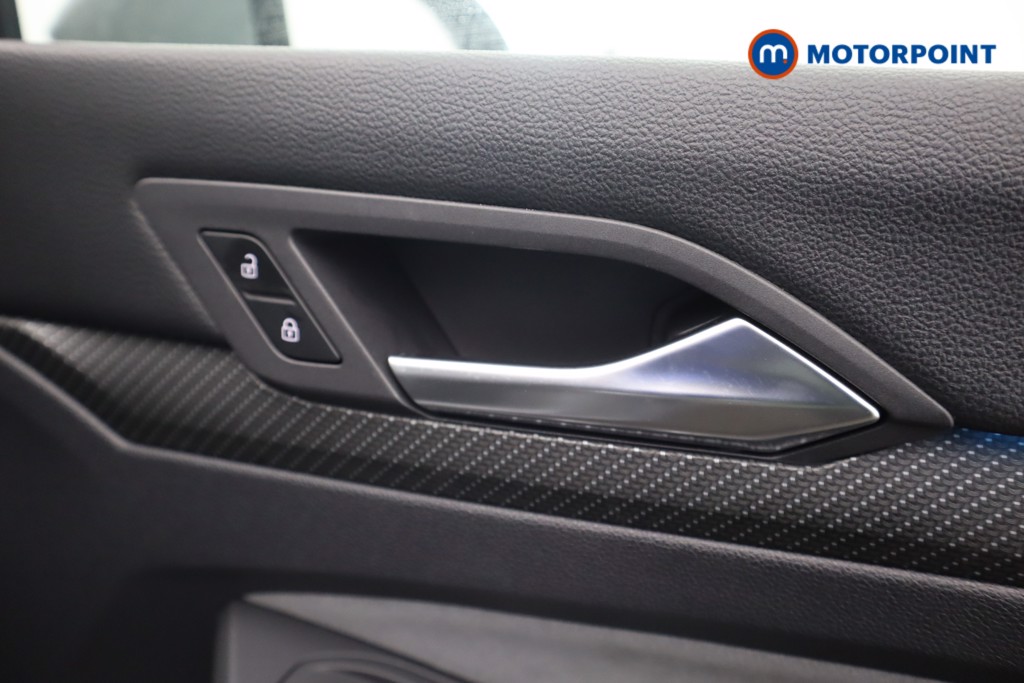 Volkswagen Golf R-Line Automatic Petrol Hatchback - Stock Number (1603707) - 17th supplementary image