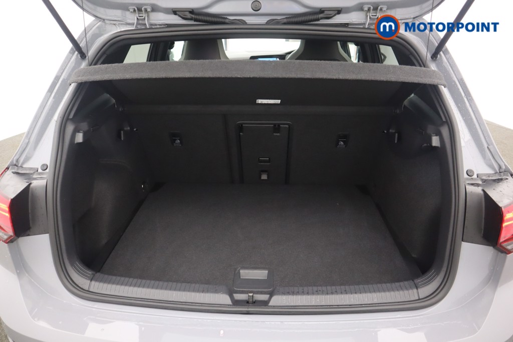 Volkswagen Golf R-Line Automatic Petrol Hatchback - Stock Number (1603707) - 28th supplementary image