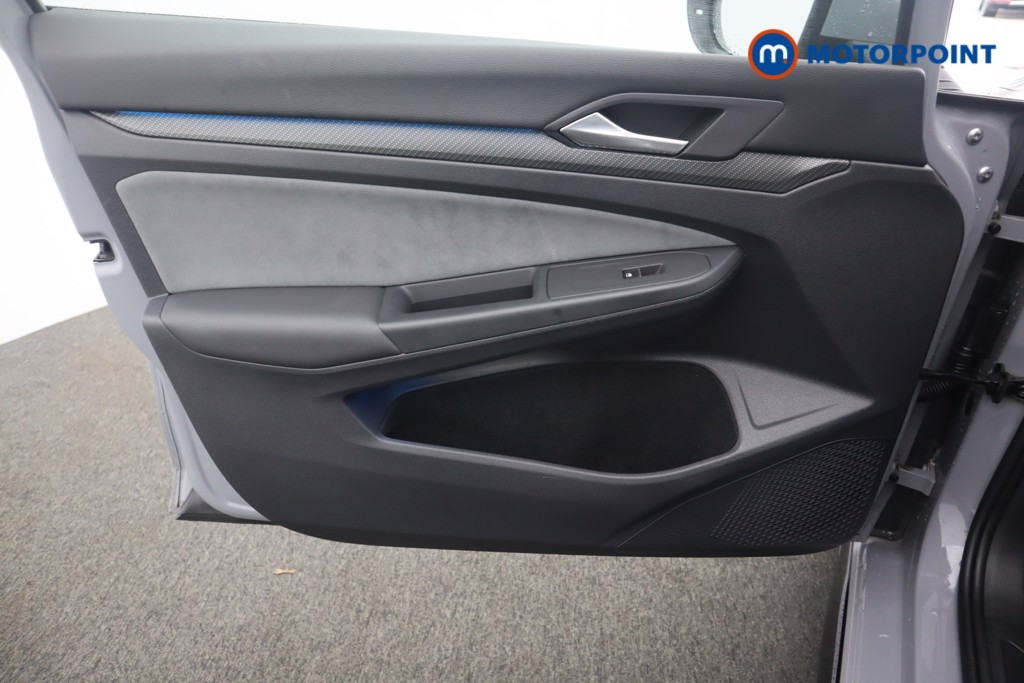 Volkswagen Golf R-Line Automatic Petrol Hatchback - Stock Number (1603707) - 32nd supplementary image