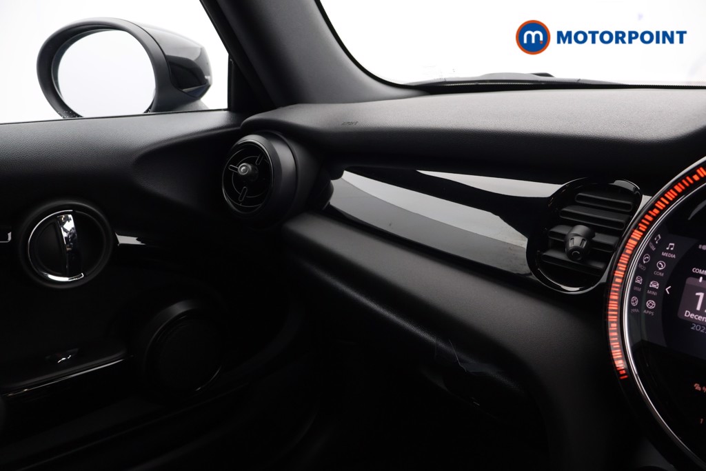 Mini Convertible Cooper Classic Manual Petrol Convertible - Stock Number (1603813) - 6th supplementary image