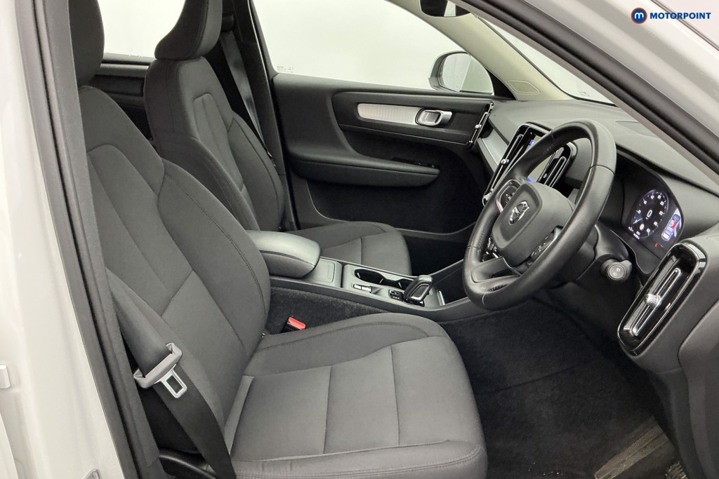 Volvo Xc40 Momentum Automatic Petrol SUV - Stock Number (1592750) - 6th supplementary image