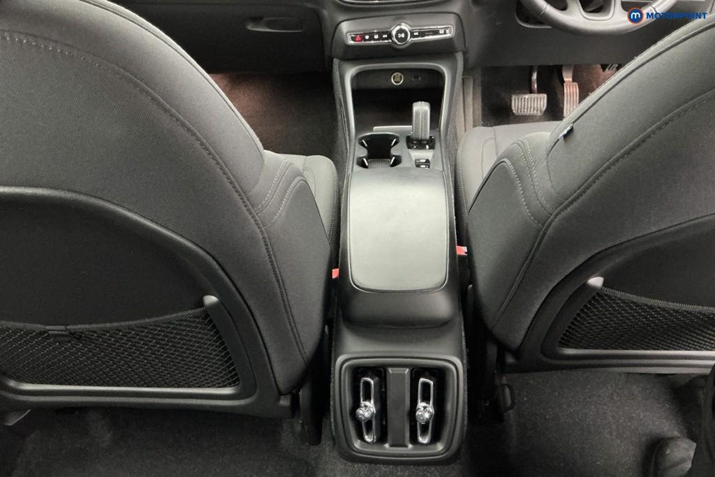 Volvo Xc40 Momentum Automatic Petrol SUV - Stock Number (1592750) - 11th supplementary image