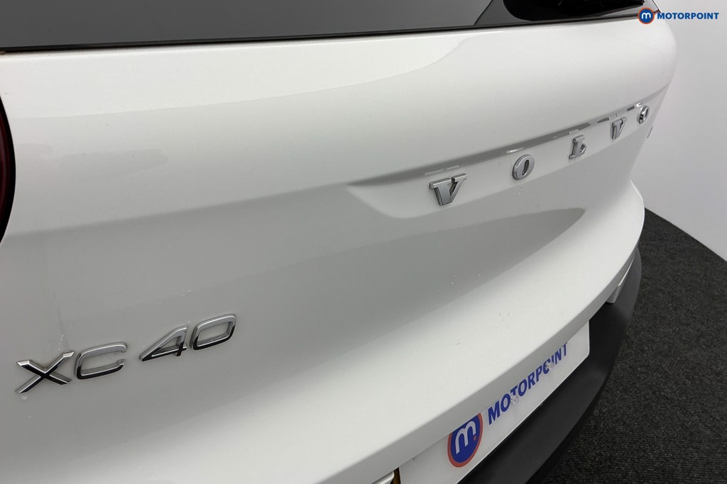Volvo Xc40 Momentum Automatic Petrol SUV - Stock Number (1592750) - 34th supplementary image