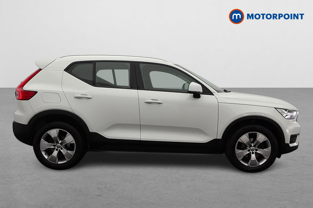 Volvo Xc40 Momentum Automatic Petrol SUV - Stock Number (1592750) - Drivers side
