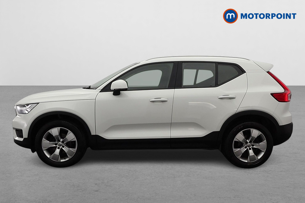 Volvo Xc40 Momentum Automatic Petrol SUV - Stock Number (1592750) - Passenger side