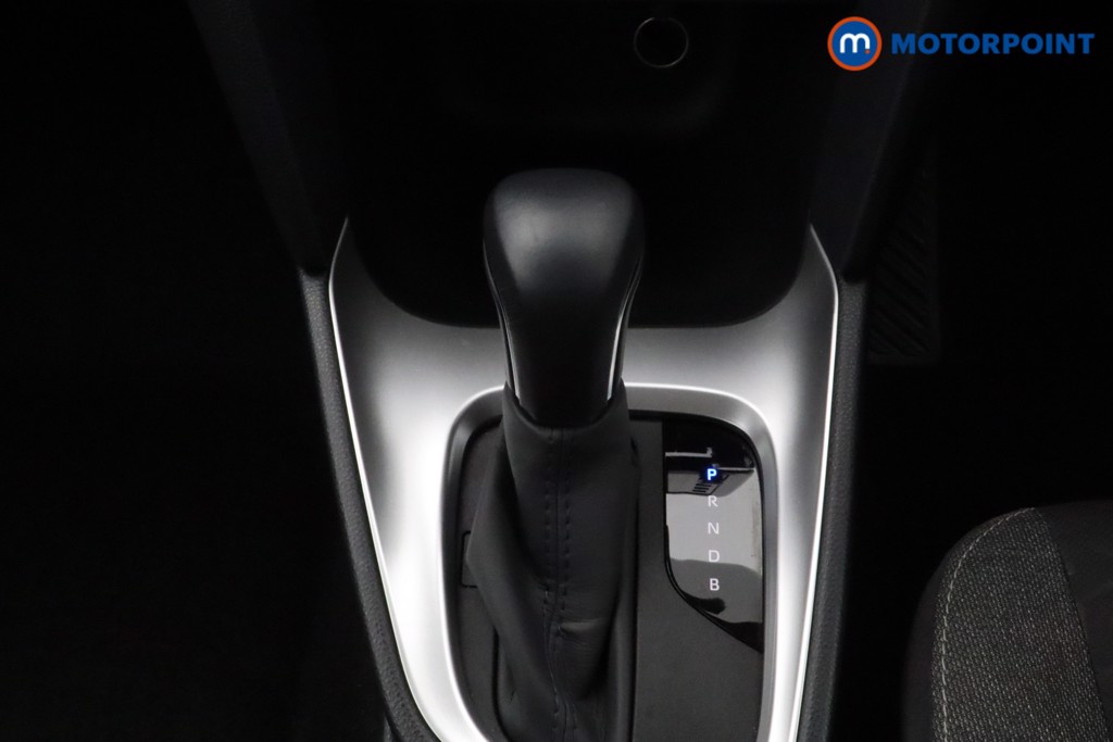 Toyota Yaris Cross Icon Automatic Petrol-Electric Hybrid Estate - Stock Number (1597033) - 7th supplementary image