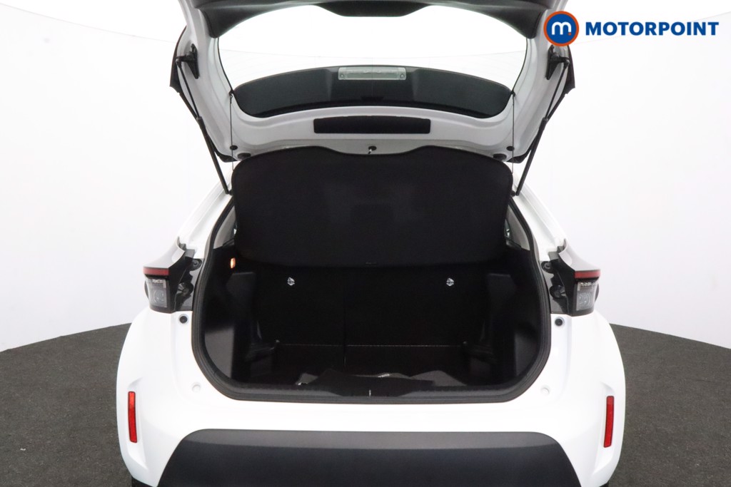 Toyota Yaris Cross Icon Automatic Petrol-Electric Hybrid Estate - Stock Number (1597033) - 26th supplementary image