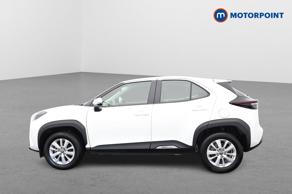 Toyota Yaris Cross Icon Automatic Petrol-Electric Hybrid Estate - Stock Number (1597033) - Drivers side front corner