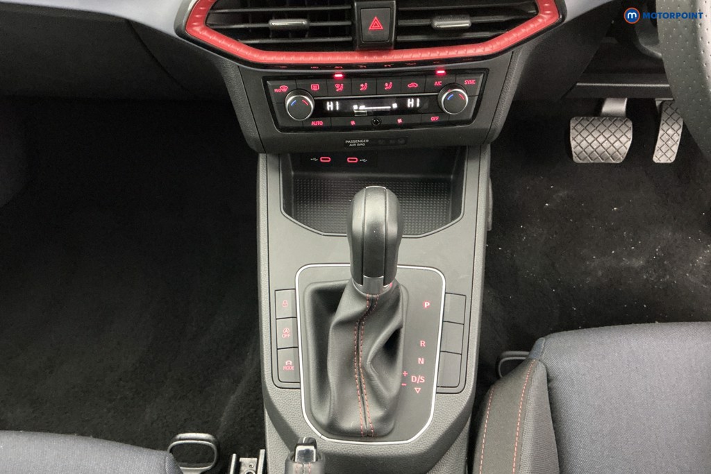 Seat Ibiza FR Automatic Petrol Hatchback - Stock Number (1598460) - 15th supplementary image