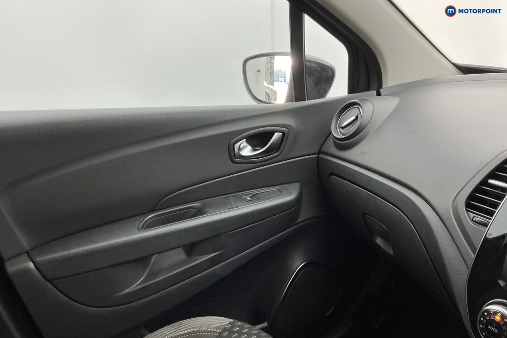 Renault Captur Dynamique S Nav Manual Petrol SUV - Stock Number (1598665) - 18th supplementary image