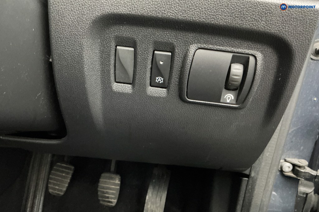 Renault Captur Dynamique S Nav Manual Petrol SUV - Stock Number (1598665) - 21st supplementary image