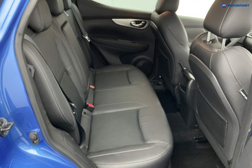 Nissan Qashqai Tekna Manual Petrol SUV - Stock Number (1599077) - 5th supplementary image