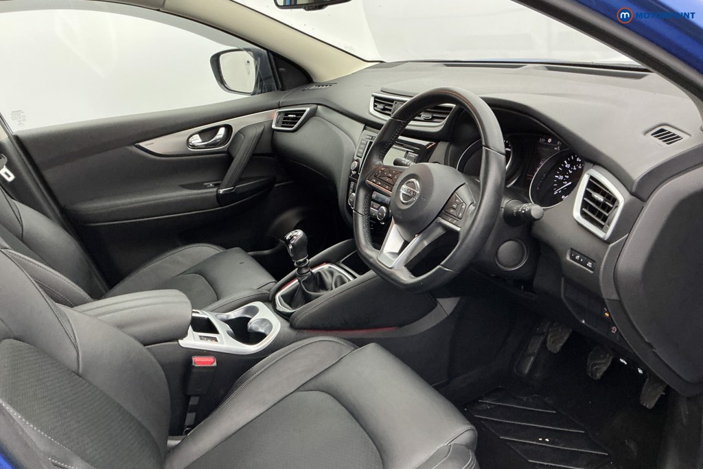 Nissan Qashqai Tekna Manual Petrol SUV - Stock Number (1599077) - 8th supplementary image