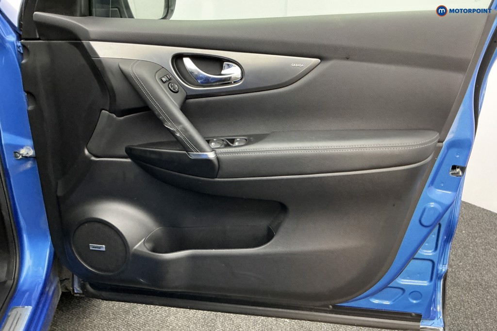 Nissan Qashqai Tekna Manual Petrol SUV - Stock Number (1599077) - 21st supplementary image