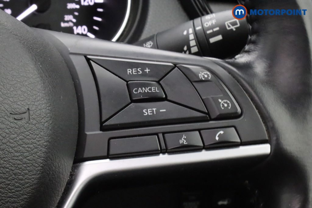 Nissan X-Trail N-Connecta Automatic Petrol SUV - Stock Number (1599276) - 4th supplementary image