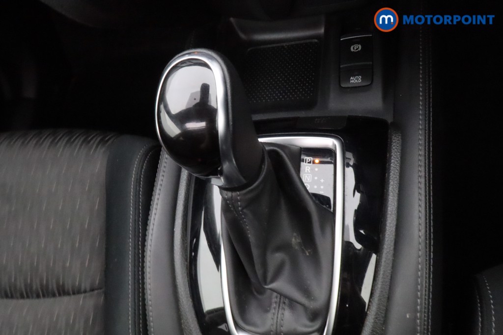 Nissan X-Trail N-Connecta Automatic Petrol SUV - Stock Number (1599276) - 8th supplementary image