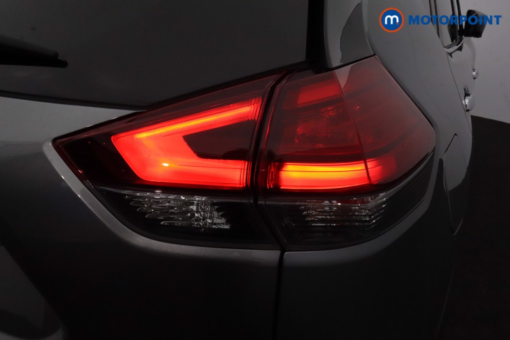 Nissan X-Trail N-Connecta Automatic Petrol SUV - Stock Number (1599276) - 23rd supplementary image