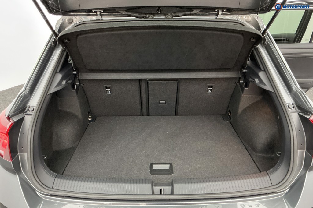Volkswagen T-Roc R-Line Automatic Petrol SUV - Stock Number (1596341) - 4th supplementary image
