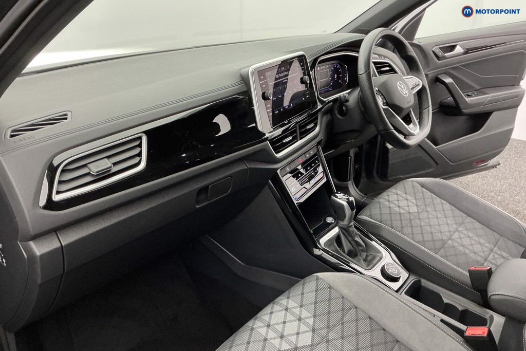 Volkswagen T-Roc R-Line Automatic Petrol SUV - Stock Number (1596341) - 9th supplementary image