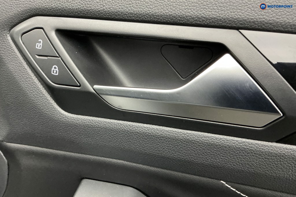 Volkswagen T-Roc R-Line Automatic Petrol SUV - Stock Number (1596341) - 25th supplementary image