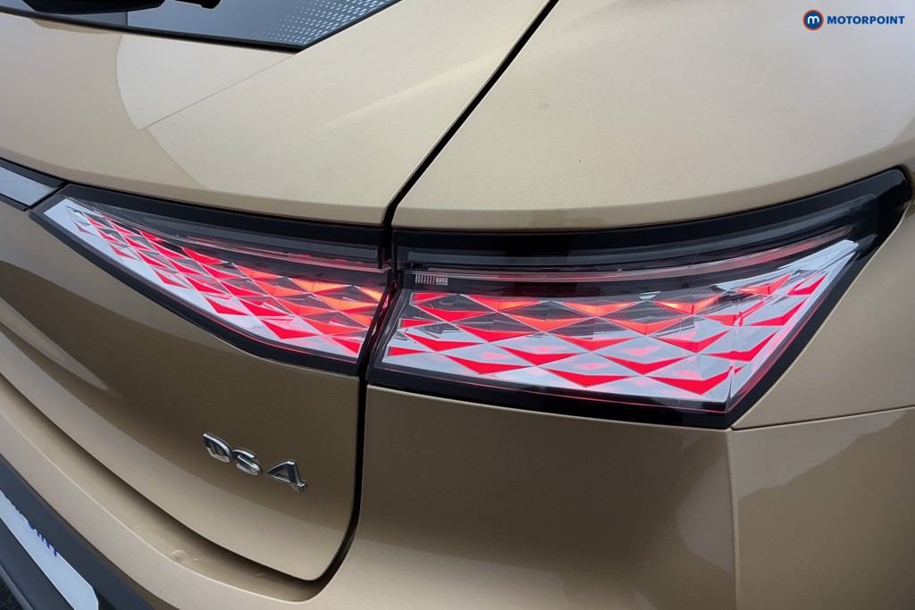 DS Ds 4 Cross Rivoli Automatic Petrol Plug-In Hybrid Hatchback - Stock Number (1597601) - 33rd supplementary image