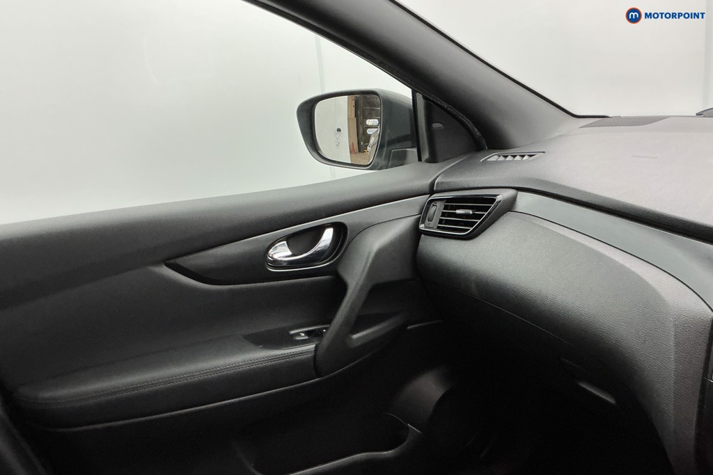 Nissan Qashqai N-Tec Automatic Petrol SUV - Stock Number (1597817) - 18th supplementary image