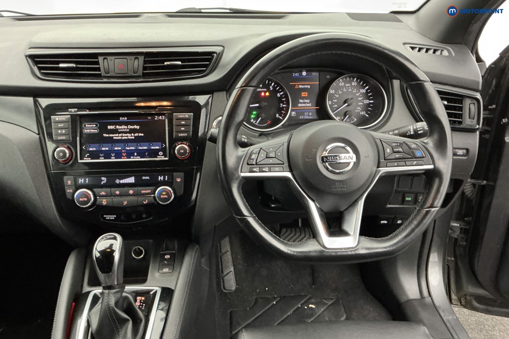 Nissan Qashqai N-Tec Automatic Petrol SUV - Stock Number (1597817) - 1st supplementary image