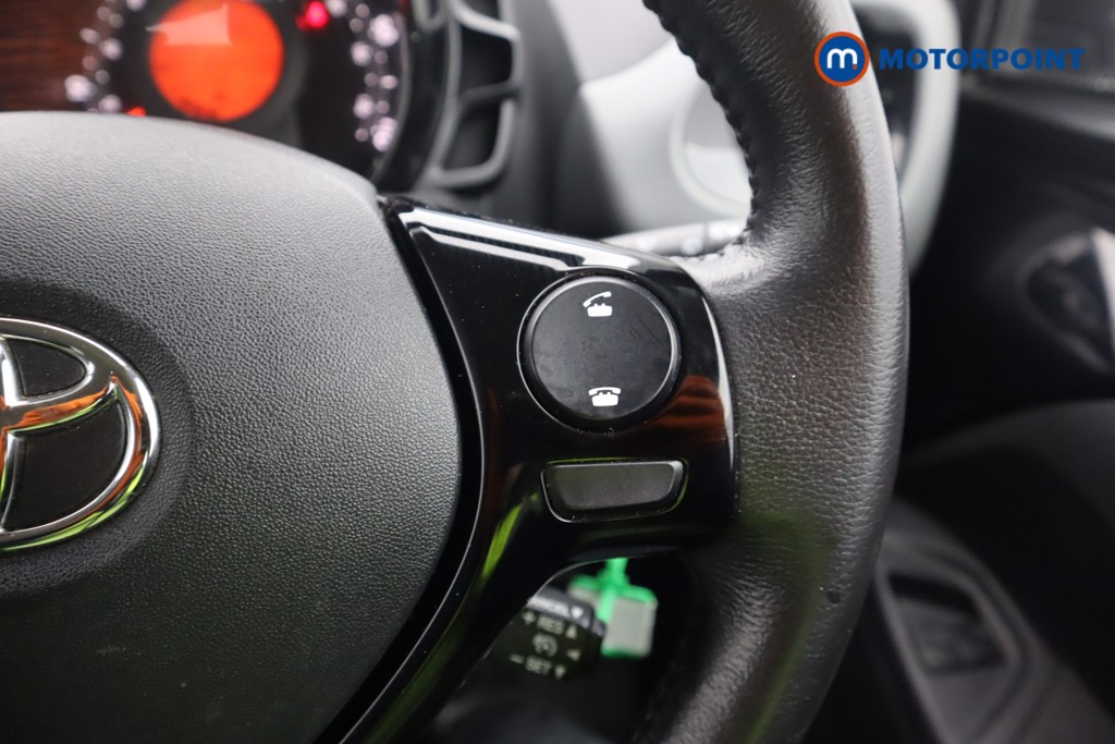 Toyota Aygo X-Play Manual Petrol Hatchback - Stock Number (1603708) - 4th supplementary image
