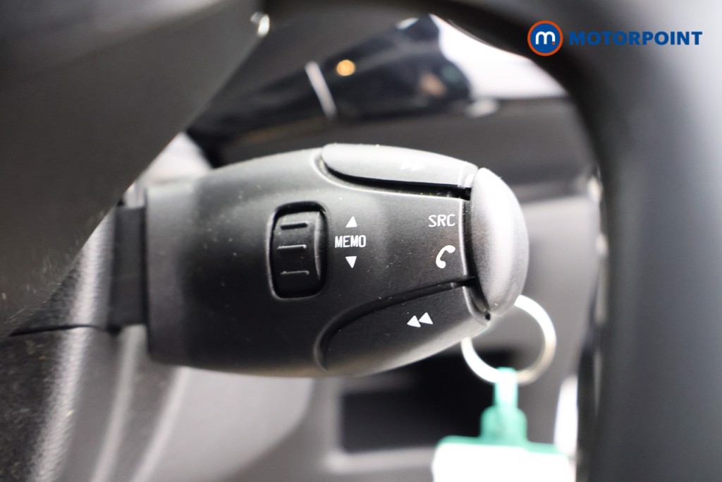 DS Ds 3 Connected Chic Manual Diesel Hatchback - Stock Number (1531973) - 5th supplementary image