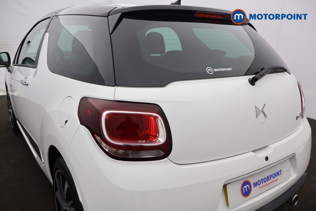 DS Ds 3 Connected Chic Manual Diesel Hatchback - Stock Number (1531973) - 17th supplementary image