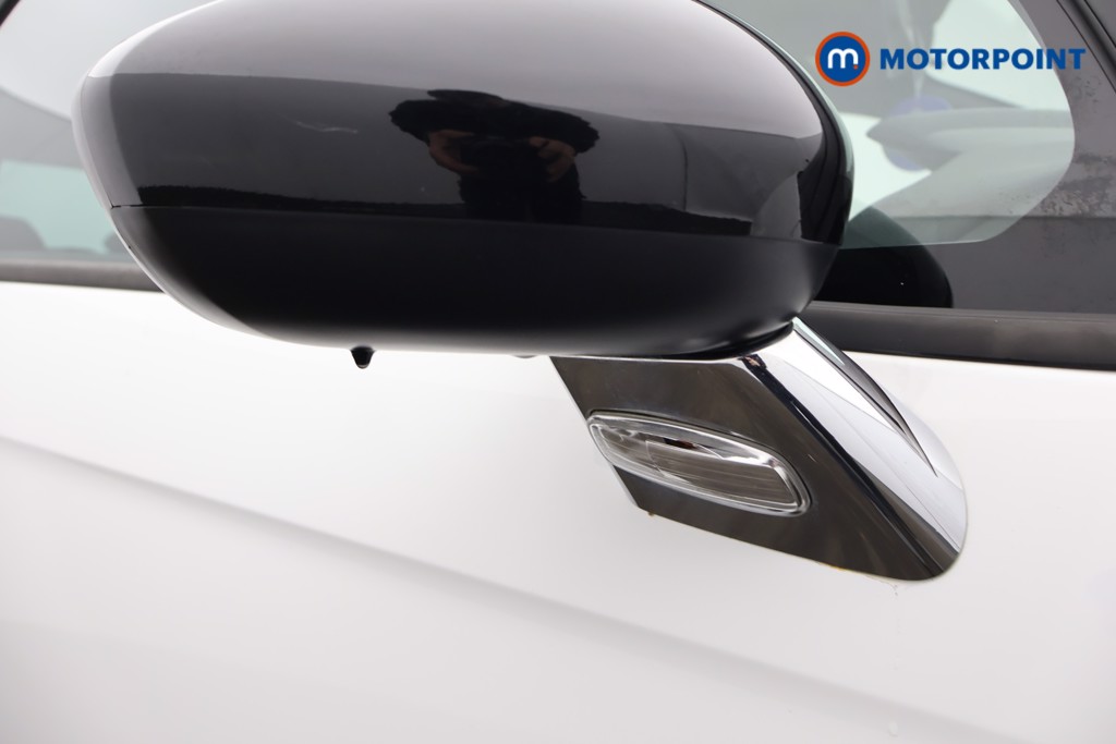 DS Ds 3 Connected Chic Manual Diesel Hatchback - Stock Number (1531973) - 21st supplementary image