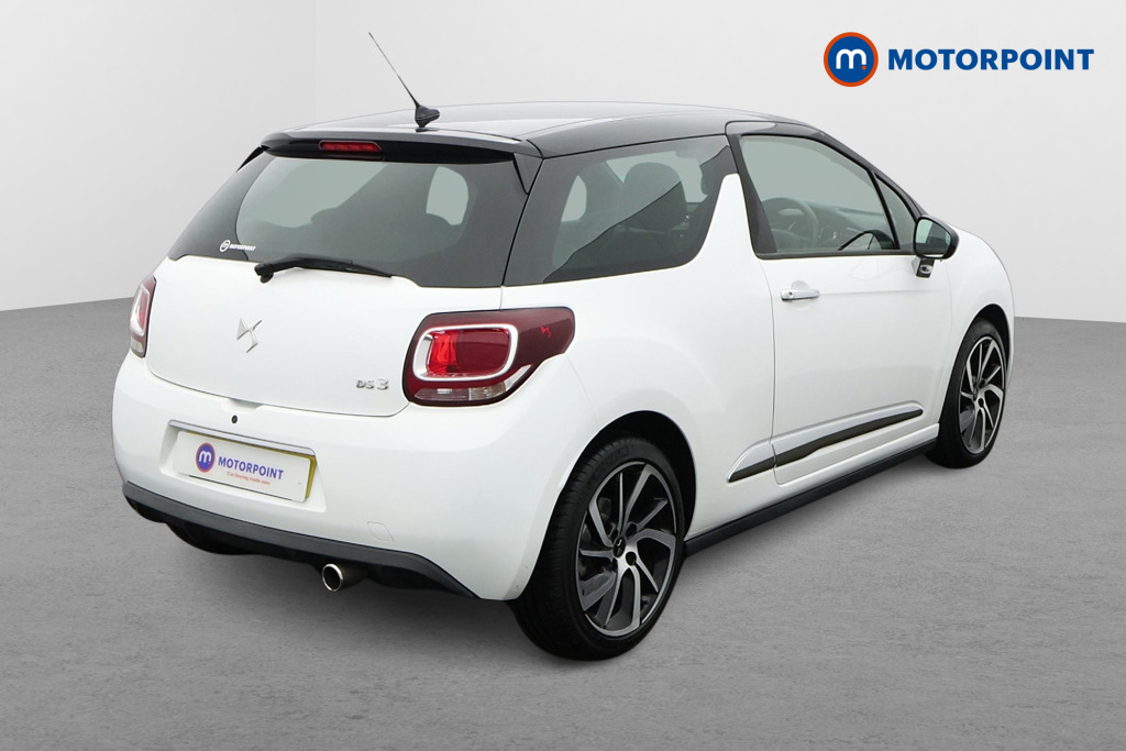 DS Ds 3 Connected Chic Manual Diesel Hatchback - Stock Number (1531973) - Drivers side rear corner