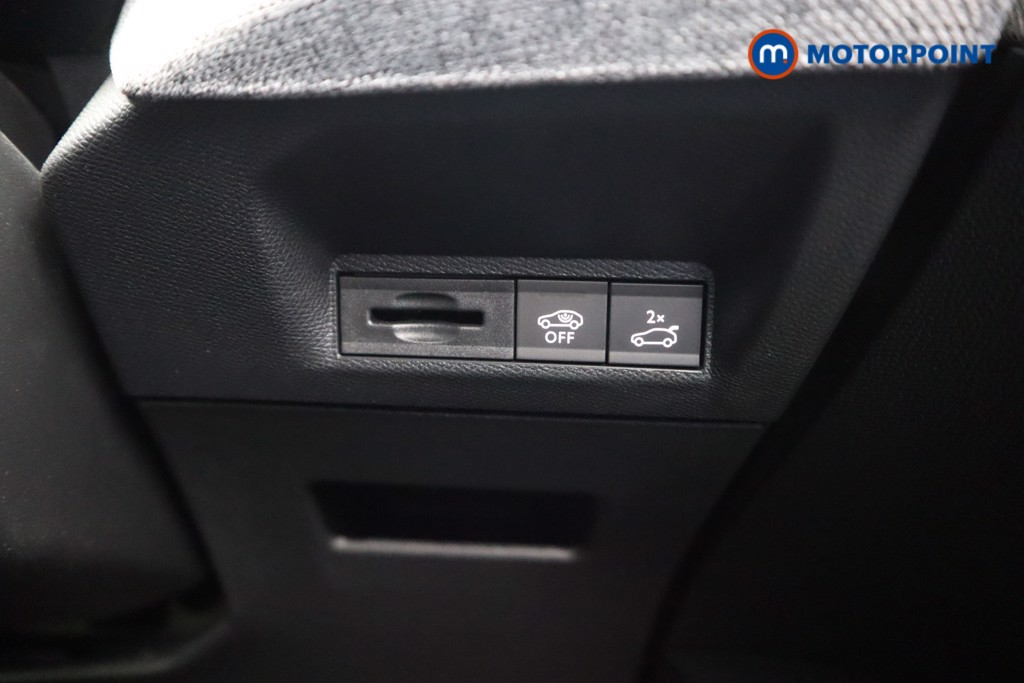 Peugeot 3008 GT Automatic Petrol SUV - Stock Number (1569859) - 8th supplementary image